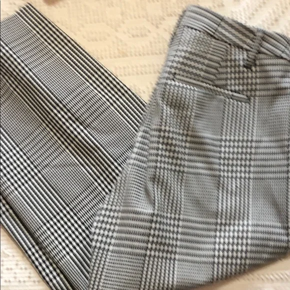 Banana Republic cropped pants - Picture 4 of 4